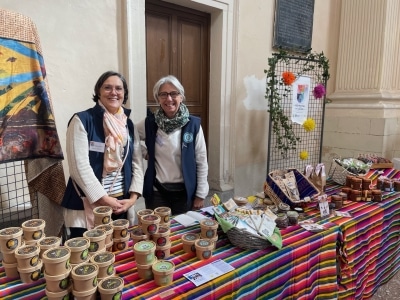 Marché solidaire – partenariat Ecole N-D de Beaune et Manoj